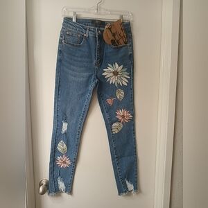 Floral Embroidered Women's Jeans